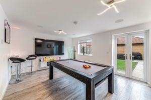 Photo 25- click for photo gallery